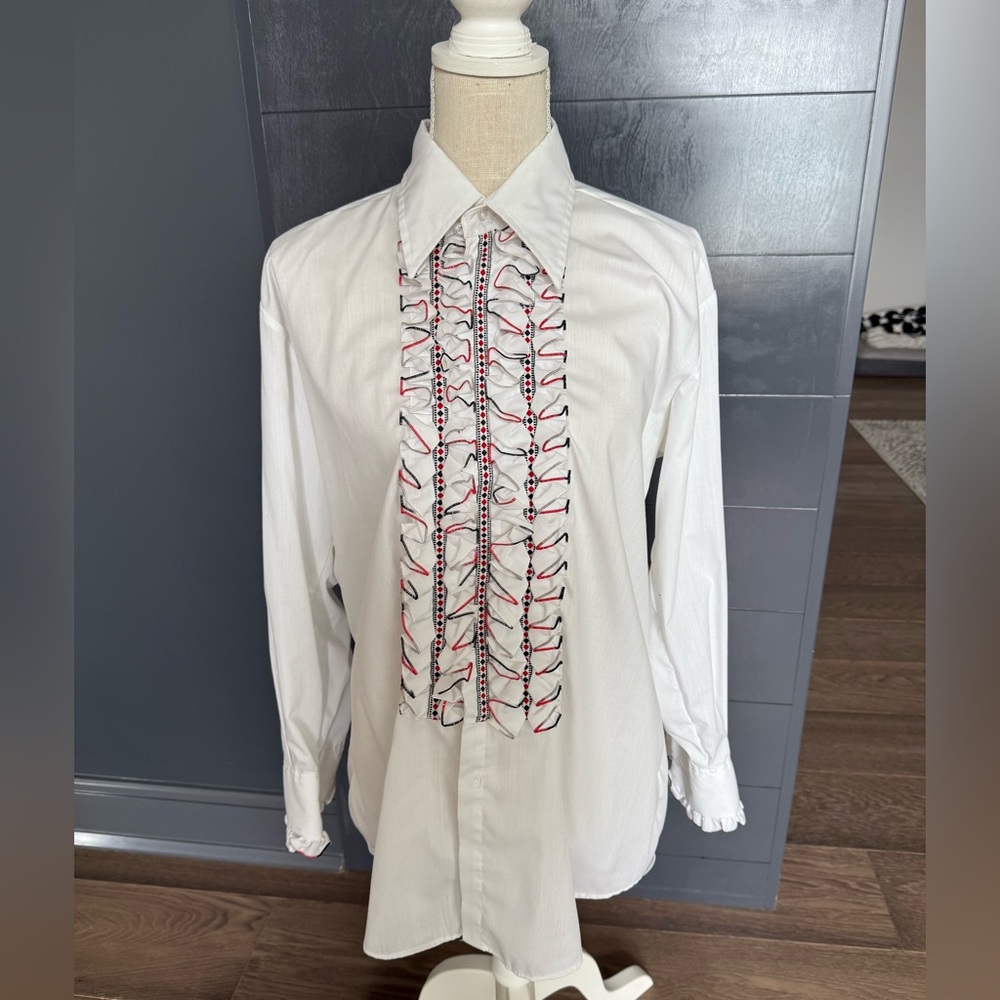 Vintage Ruffle Tuxedo shirt SZ large